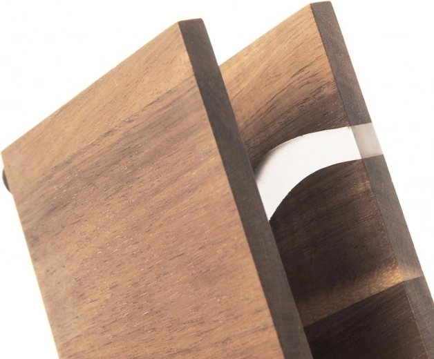 Looduslik akaatsiapuit vaiguga