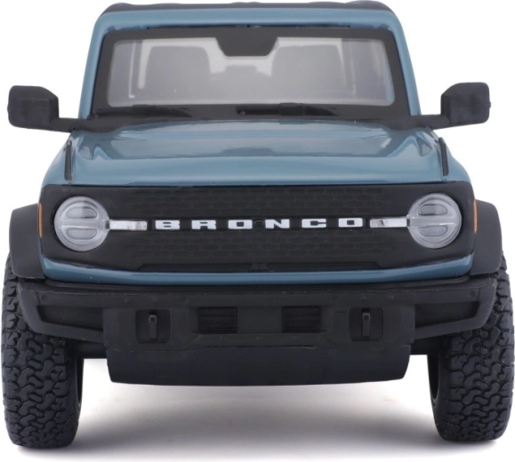 Maasturi Ford Bronco tõetruu välimus