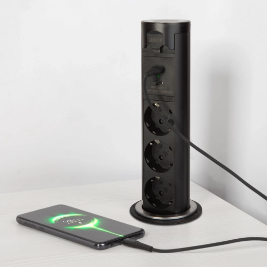 Toide ja USB-laadimine käeulatuses