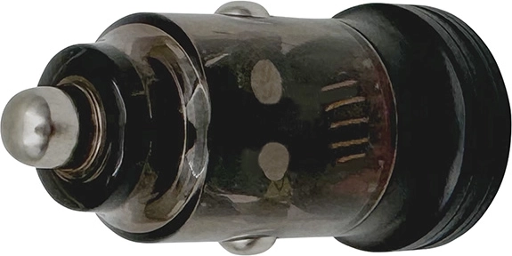 Kompaktne teostus 12–24 V autopesasse