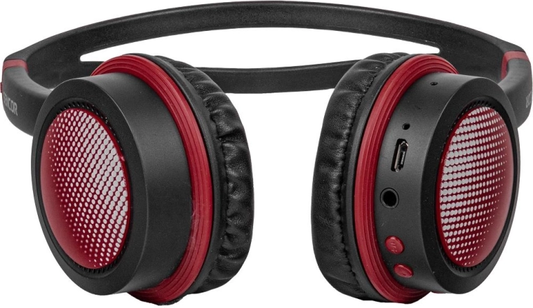 Controls directly on the headphones