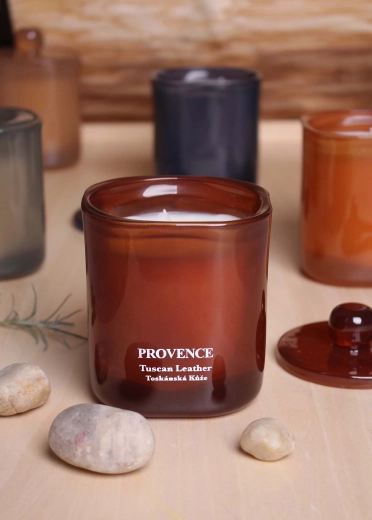 Lõhnaküünal klaasis Provence Tuscan leather 25 tundi