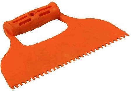 Plastist hammastega pahtlilabidas 4 × 6 mm