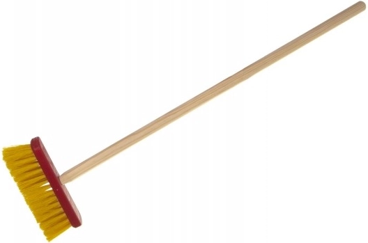 Teddies punane laste harjaluud puidust varrega