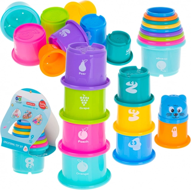 Harivad virnastatavad tassid – torn numbrite ja puuviljadega