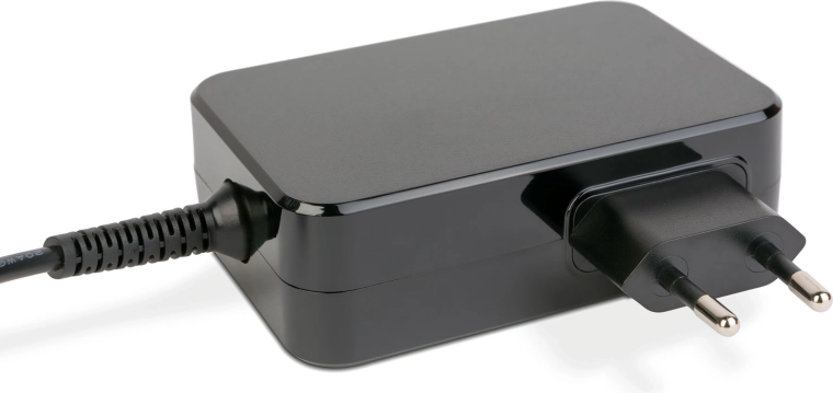 Must USB-C-toiteadapter 90 W, must