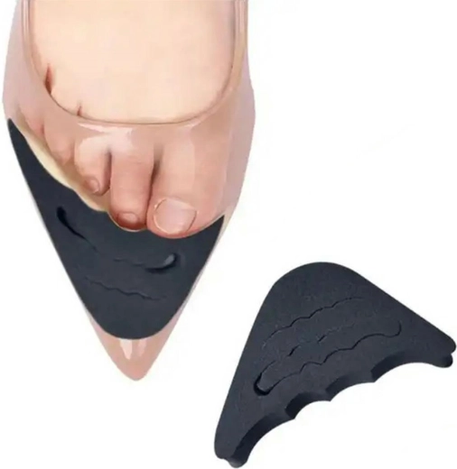 Mustad kingatäited vahust