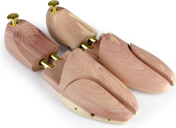 Massido cedar shoe trees size 46–47