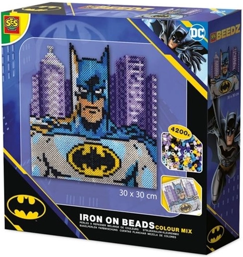 SES Creative DC Batman triikhelmed