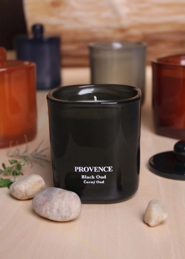 Lõhnaküünal klaasis Provence black oud 25 h