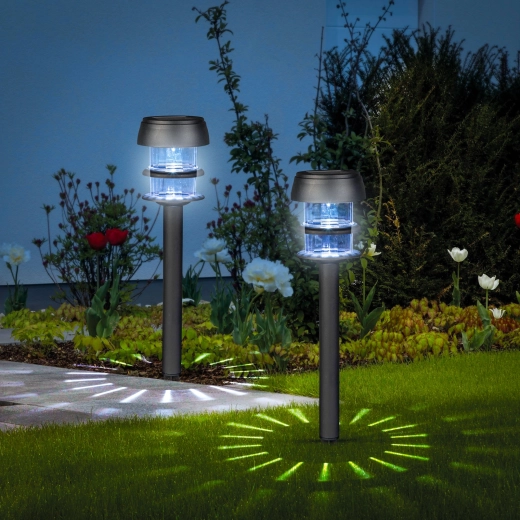 Valge LED-iga päikeseenergial töötav aiavalgusti
