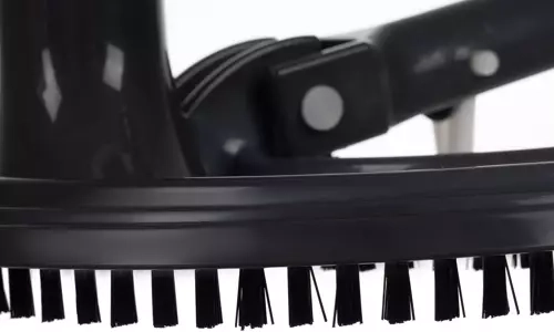 Kõvad harjad ja poolkuukujuline otsik