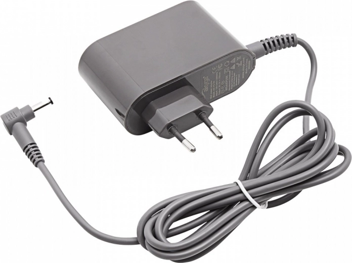 Kompaktne võrguadapter reisidele