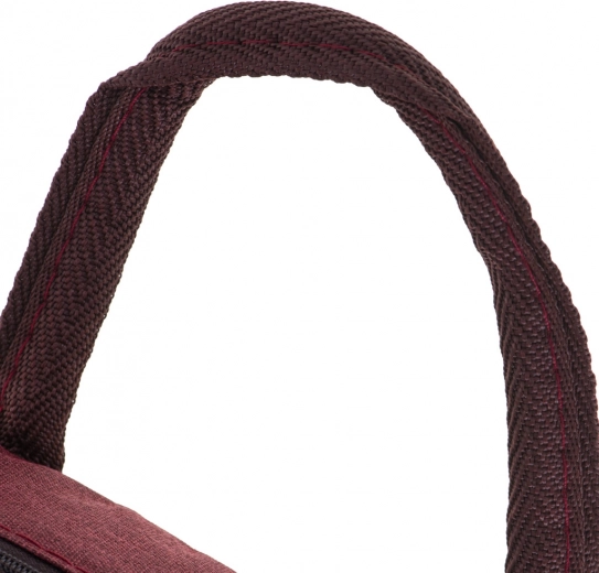 Vastupidavad materjalid ja puhas disain