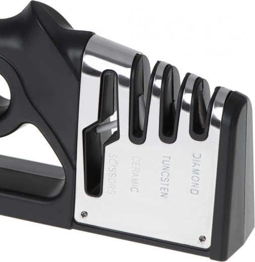 4‑ühes: noad ja käärid ühes tööriistas