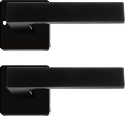 Universaalne paigaldus vasak- ja parempoolsetele ustele