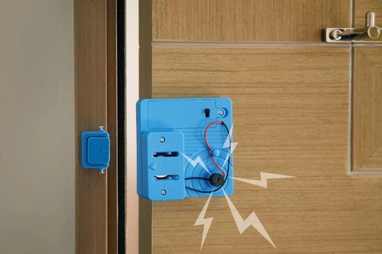 Valju alarm ukse avamisel