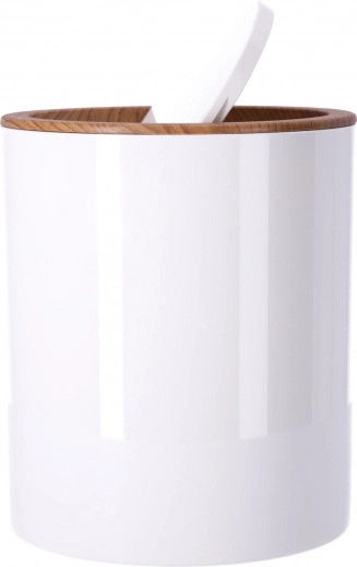 Prügikast kiikuva kaanega suurema hügieeni jaoks