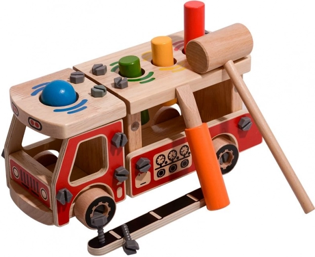 Sissepeksmise lõbu otse auto katusel