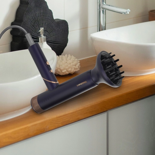 Täielik kontroll: 3 kiirust, 2 temperatuuri ja külm õhk