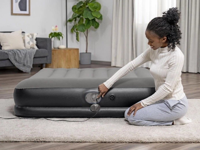 Sisseehitatud USB-pump: valmis 5–6 minutiga