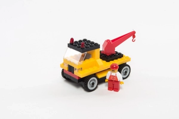 Ehitusmasin pöördnoolega