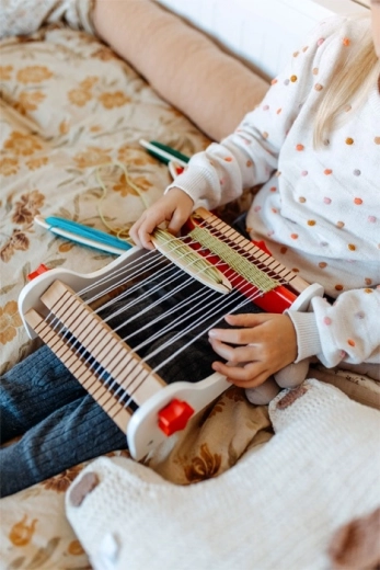 Suur pingutusnupp laste kätele