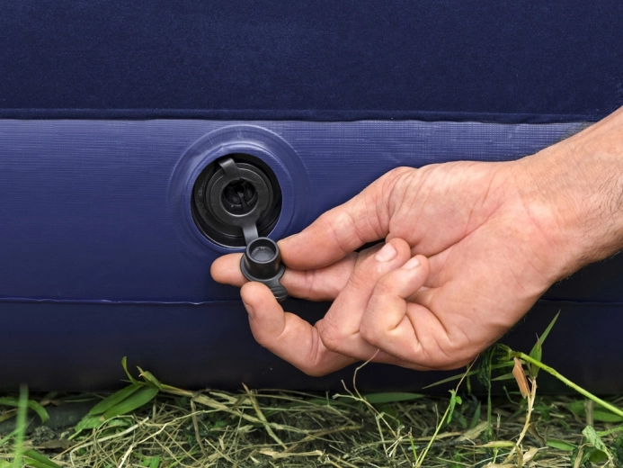 Kiire täispumpamine tänu sisseehitatud jalapumbale