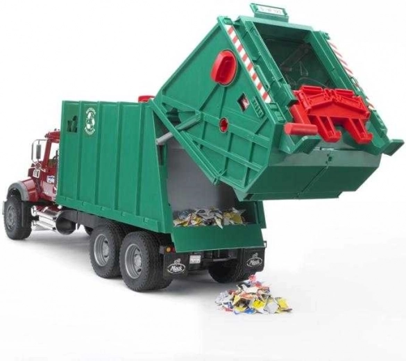 Töötav tõstuk ja prügipress