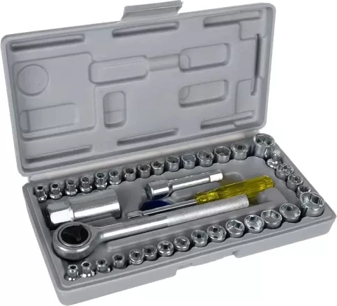 kompaktne kohver selge korraldusega