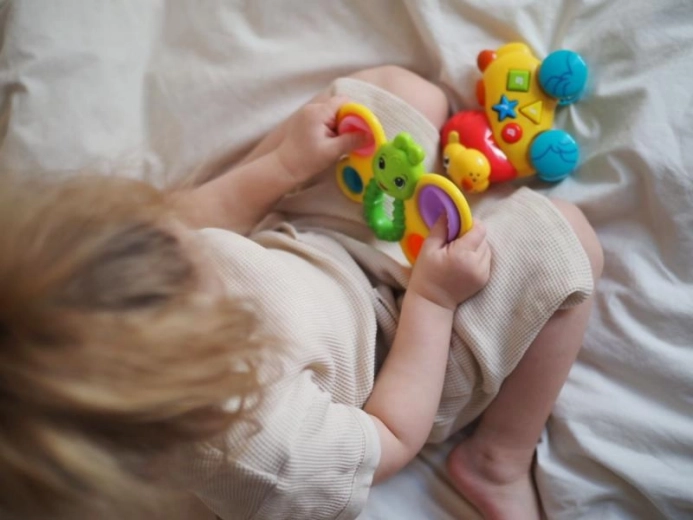 Lihtne hoida väikestel kätel