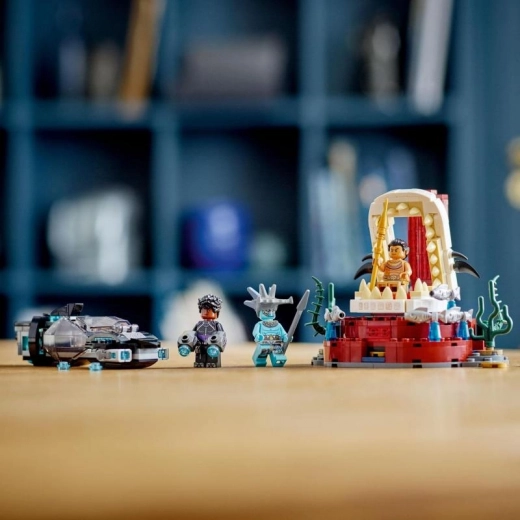 Kolm minifiguuri kangelastest ja kurikaeltest