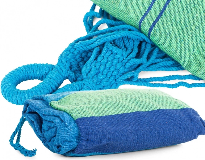 Lihtne riputada ja kaasas kanda