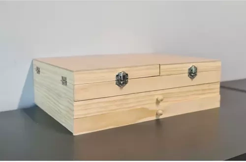 Wooden case with easel and 2 drawers