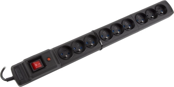 Üheksa maandatud pistikupesa