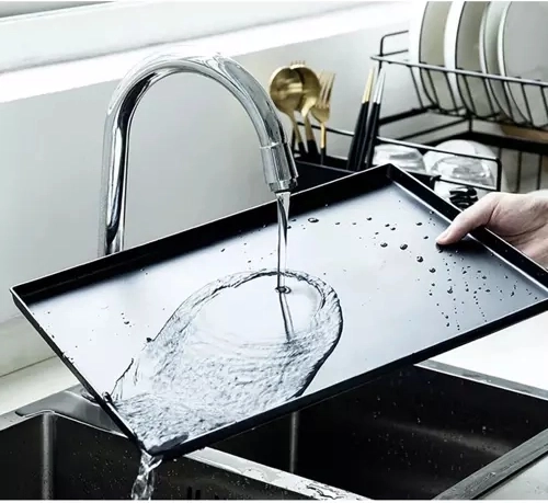 Lihtne puhastada tänu tilkumisalusele