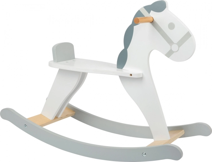 Sturdy wooden construction for long-lasting fun