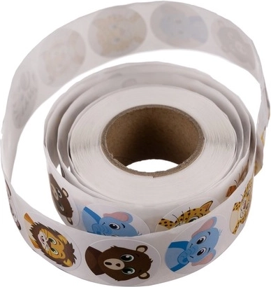 500 kleebist ühes praktilises rullis