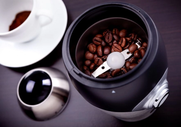 Täpsed terasest lõiketerad ühtlaseks jahvatamiseks