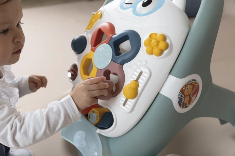 Eemaldatav interaktiivne paneel