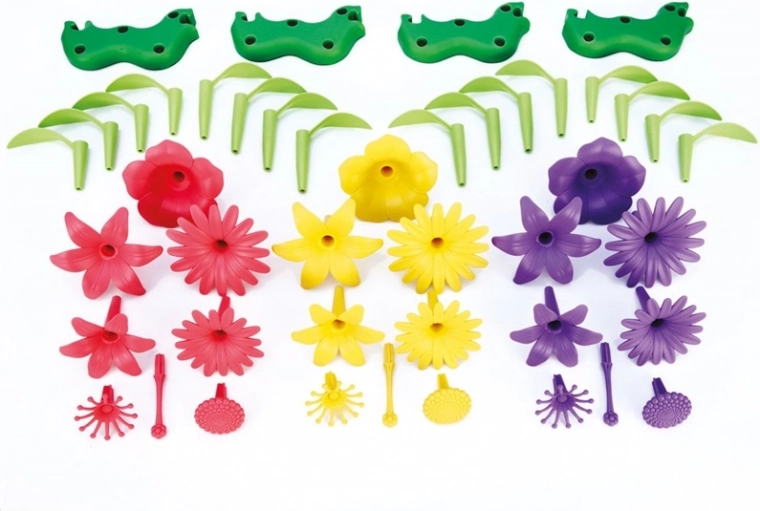 Rikkalik 44-osaline komplekt