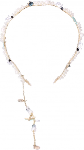 Delicate pearl elegance