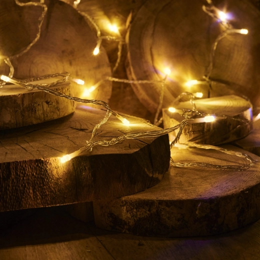 Multicolor ja soe valge õige meeleolu loomiseks