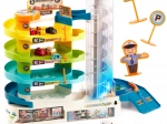 Parking garage with 4 levels, electric elevator and 6 cars